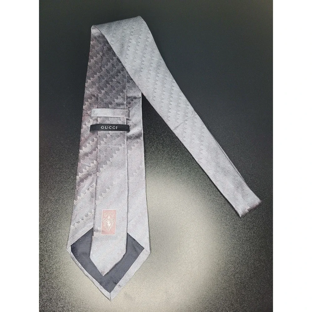 Gucci silk necktie